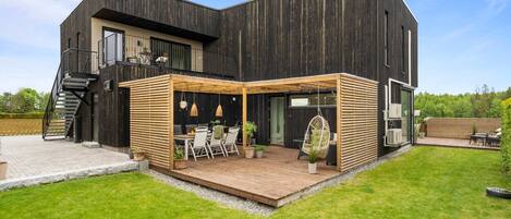 Lejlighed - 1 soveværelse - ryger - balkon | Udendørs spisemuligheder