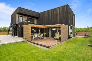 Departamento, 1 habitación, para fumadores, balcón | Restaurante al aire libre