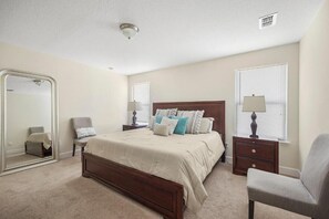 4 bedrooms, free WiFi, bed sheets - Ocean Palms - Lovely Home, Short Walk to the Beach, Pet Friendly (St. Augustine)