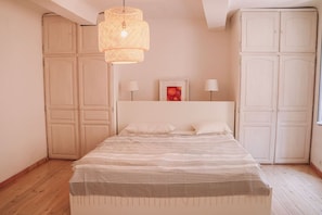 4 Schlafzimmer, Bügeleisen/Bügelbrett, WLAN, Bettwäsche