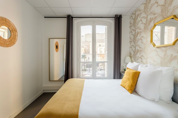 Literie hypoallergénique, surmatelas, décoration personnalisée