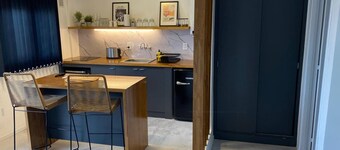 Room-beautiful Centric Loft in Mardel