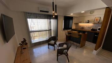 Chambre, 1 chambre, balcon | Salle de séjour