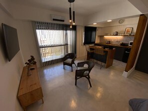 Room, 1 Bedroom, Balcony | Living room - Room-beautiful Centric Loft in Mardel (Mar del Plata)