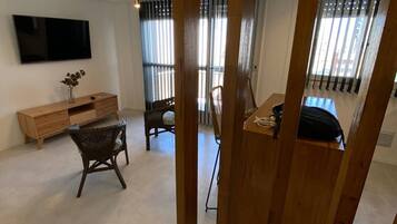 Room, 1 Bedroom, Balcony | Interior