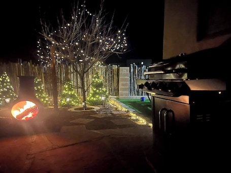 Property grounds. House in quiet neighborhood, 2 parking spaces, easy access.