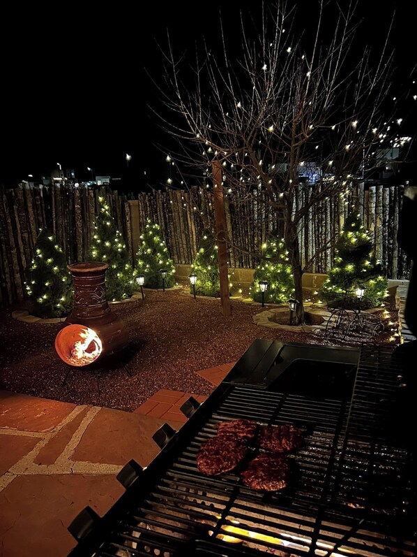 Property grounds - This house is a 3 bedroom(s), 2.5 bathrooms, located in Santa Fe, NM. (Santa Fe)