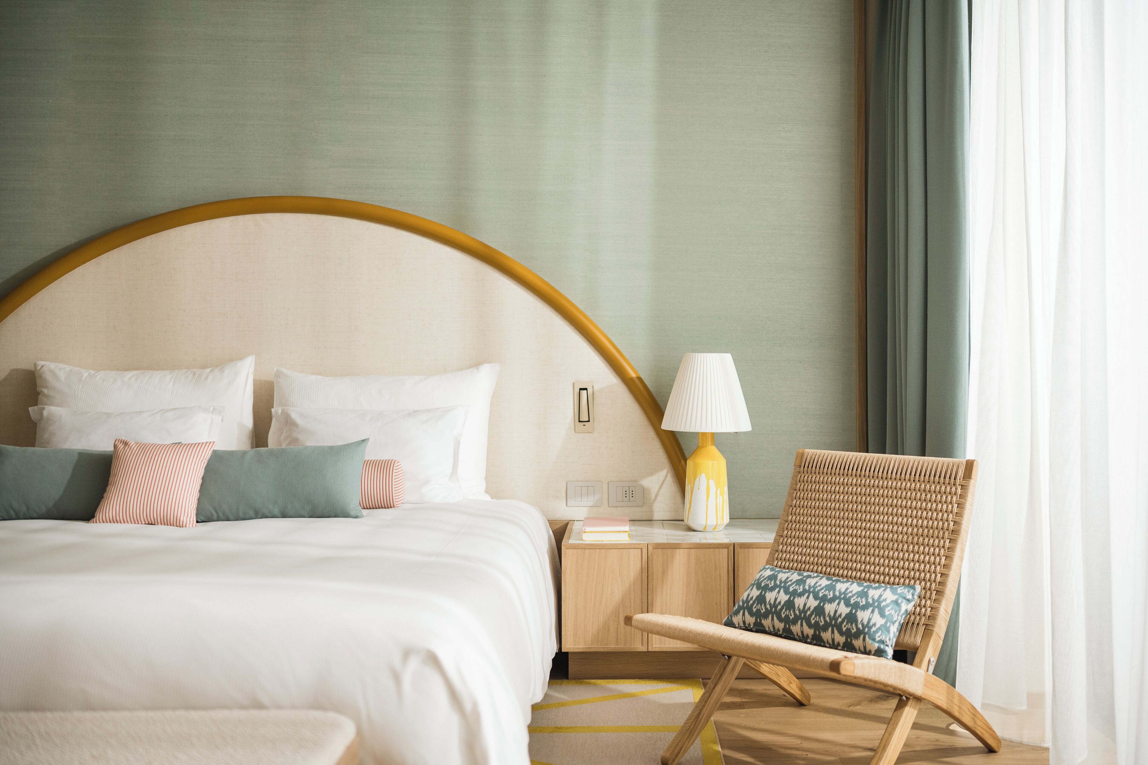 Minibar, in-room safe, desk, laptop workspace