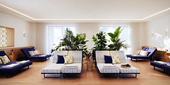 ساونا، غرفة بخار، علاجات للجسم، جلسات تدليك بالأحجار الساخنة