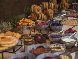 Dagelijks ontbijtbuffet inbegrepen