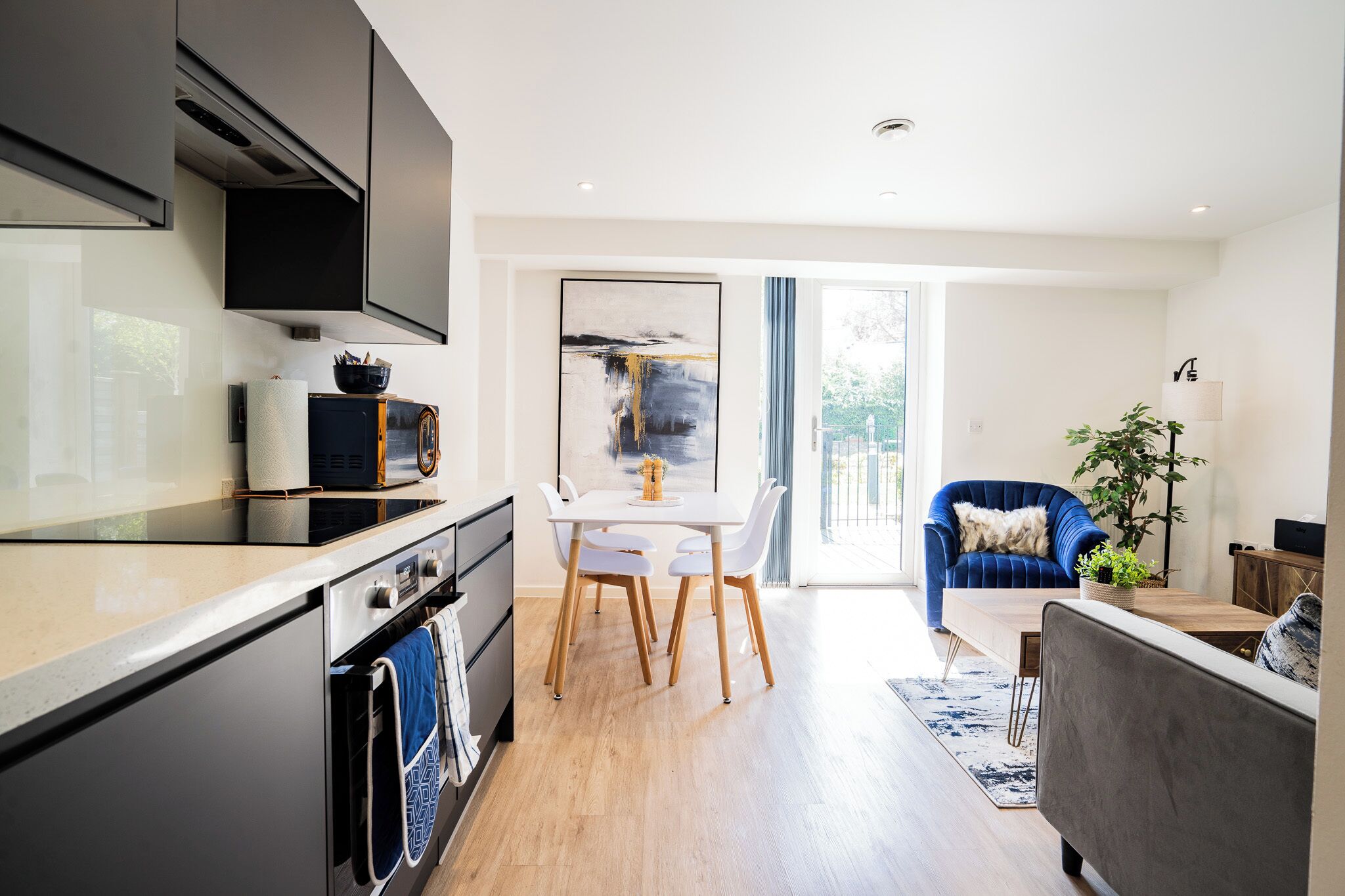 Familieleilighet, 1 kingsize-seng med sovesofa, ikke-røyk, terrasse | Eget kjøkken | Vannkoker og brødrister