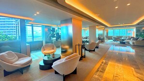 Lobby-Lounge