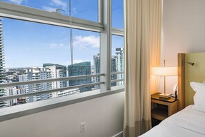 Huoneisto, parveke, kaupunkinäköala | Silitysrauta/-lauta, ilmainen Wi-Fi