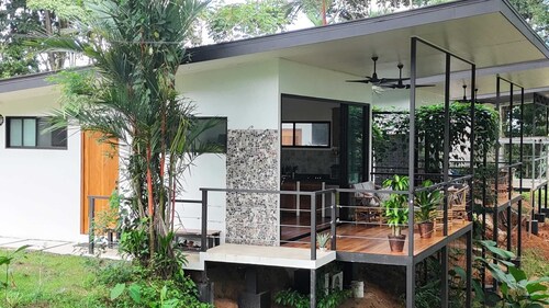 River Lodge — Your Jungle Hideaway in the Heart of Uvita. Walk everywhere!
