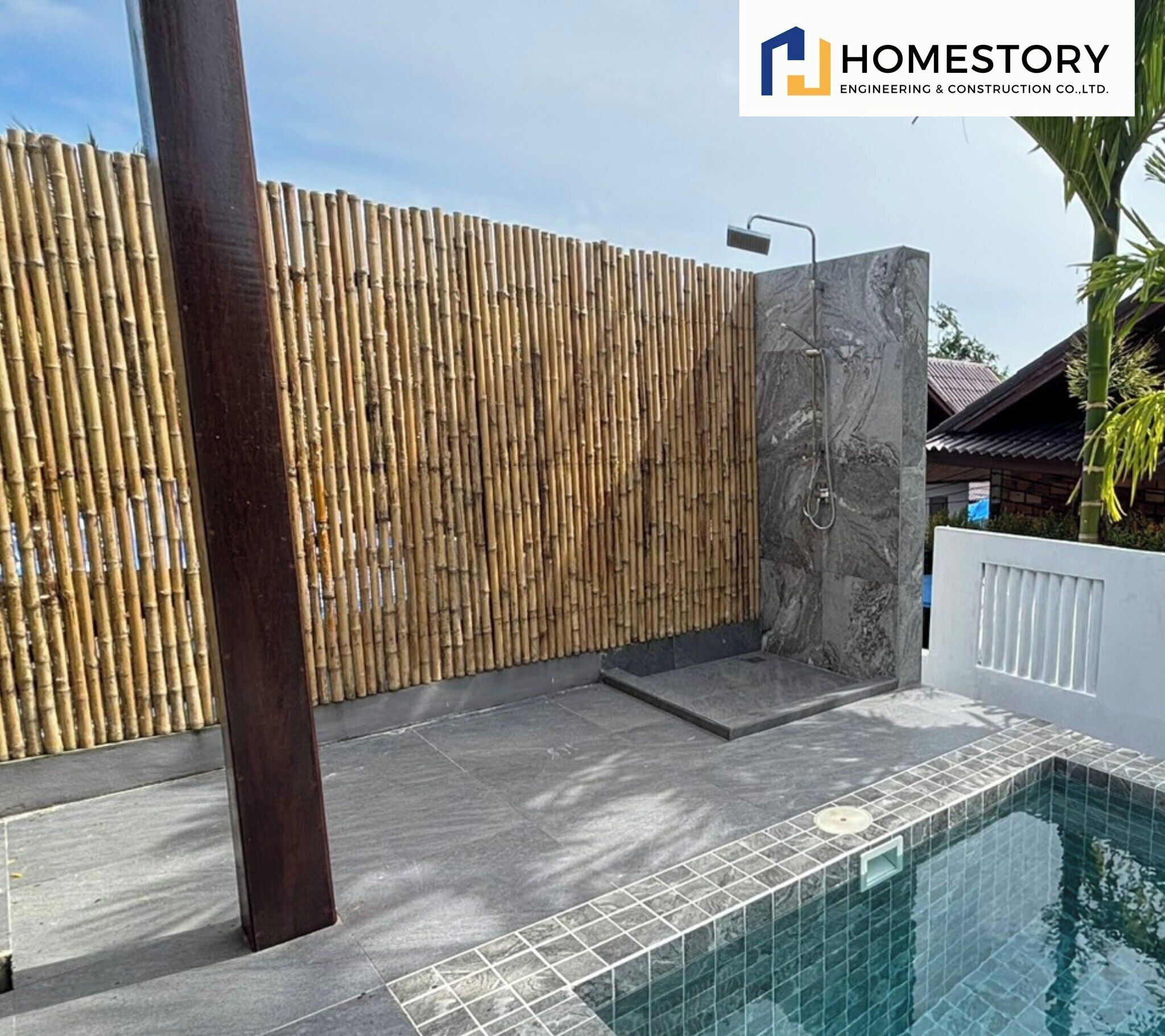 11 outdoor pools, lifeguards on site