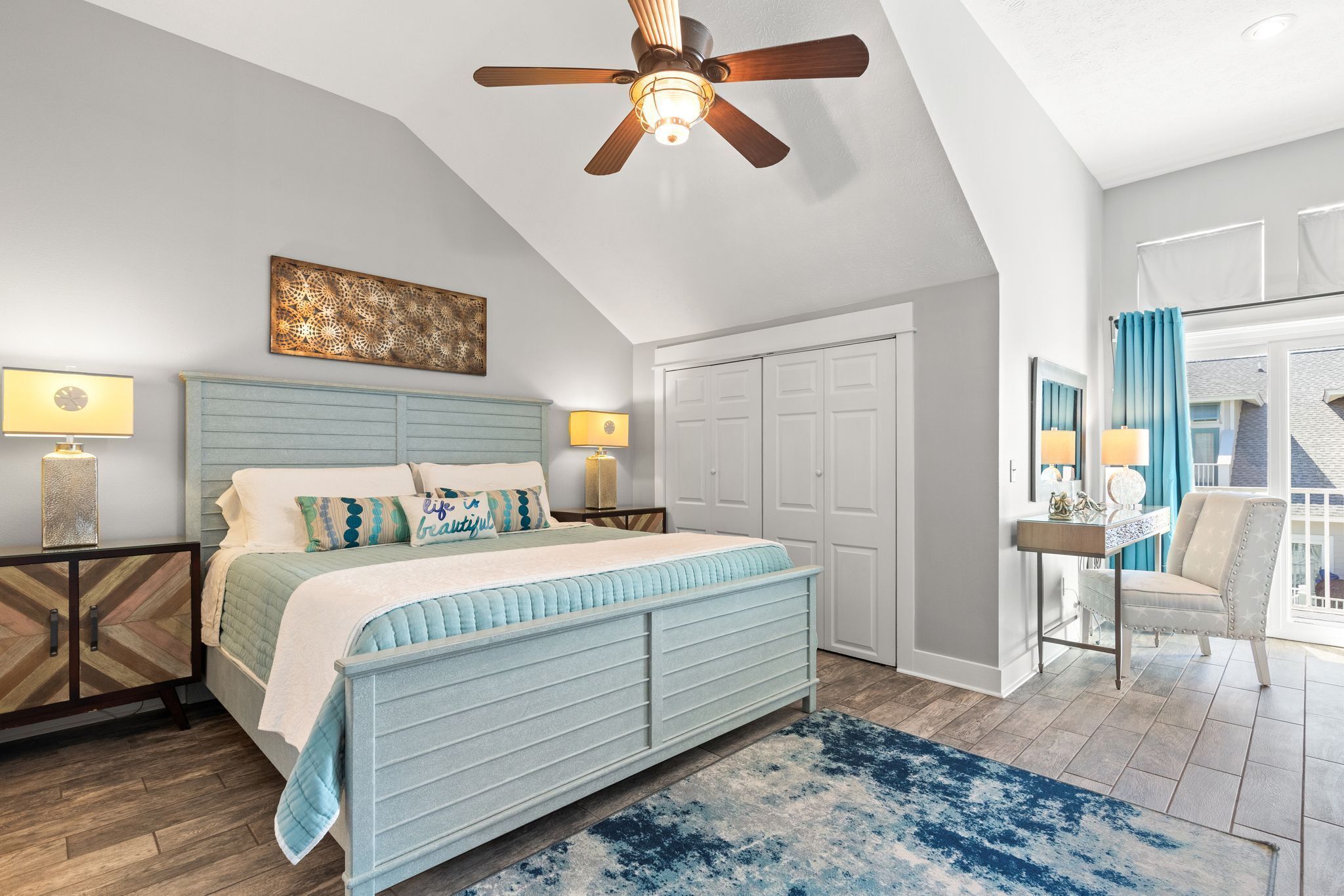 2 bedrooms, desk, free WiFi, bed sheets