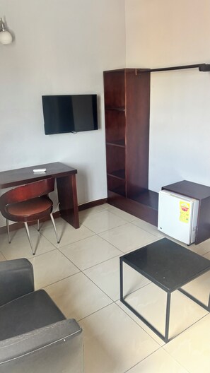 開放式客房 | 書桌、筆電工作空間、遮光布/窗簾、熨斗/熨衣板