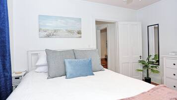 Bungalow, Patio, Courtyard View | Iron/ironing board, free WiFi, bed sheets