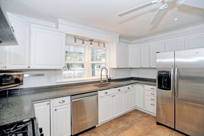 Bungalow, Patio, Courtyard View | Private kitchen | Coffee/tea maker