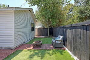 Bungalow, Patio, Courtyard View | Terrace/patio