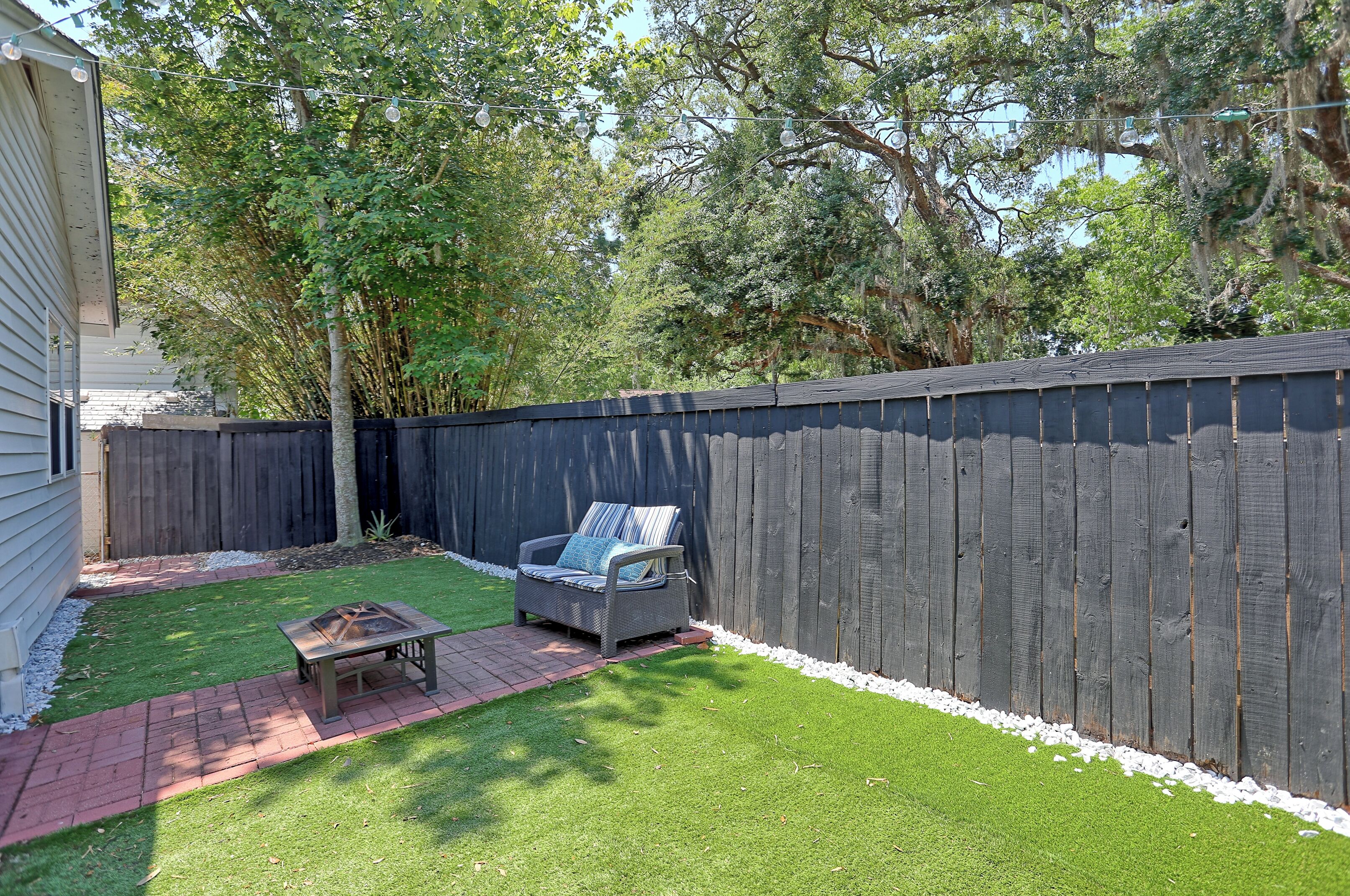 Bungalow, sân hiên, quang cảnh sân vườn | Hiên