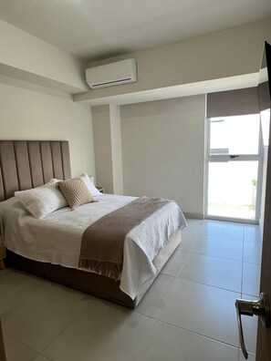 Departamento Deluxe | Decoración personalizada, muebles diferentes y escritorio