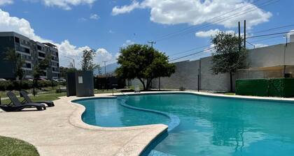 Depa con Cocina Sala Comedor y Alberca