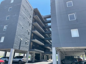 Perincian bahagian luar