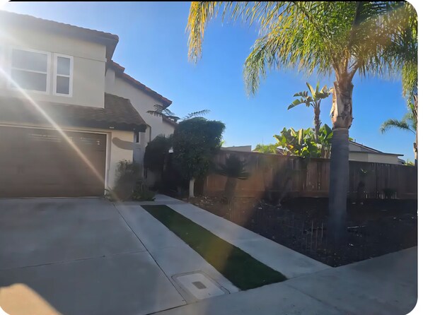 Property grounds - Peaceful Guest Suite with AC in sunny San Diego (San Diego)