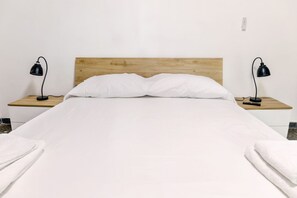 Unclassified image, 4 of 13, button