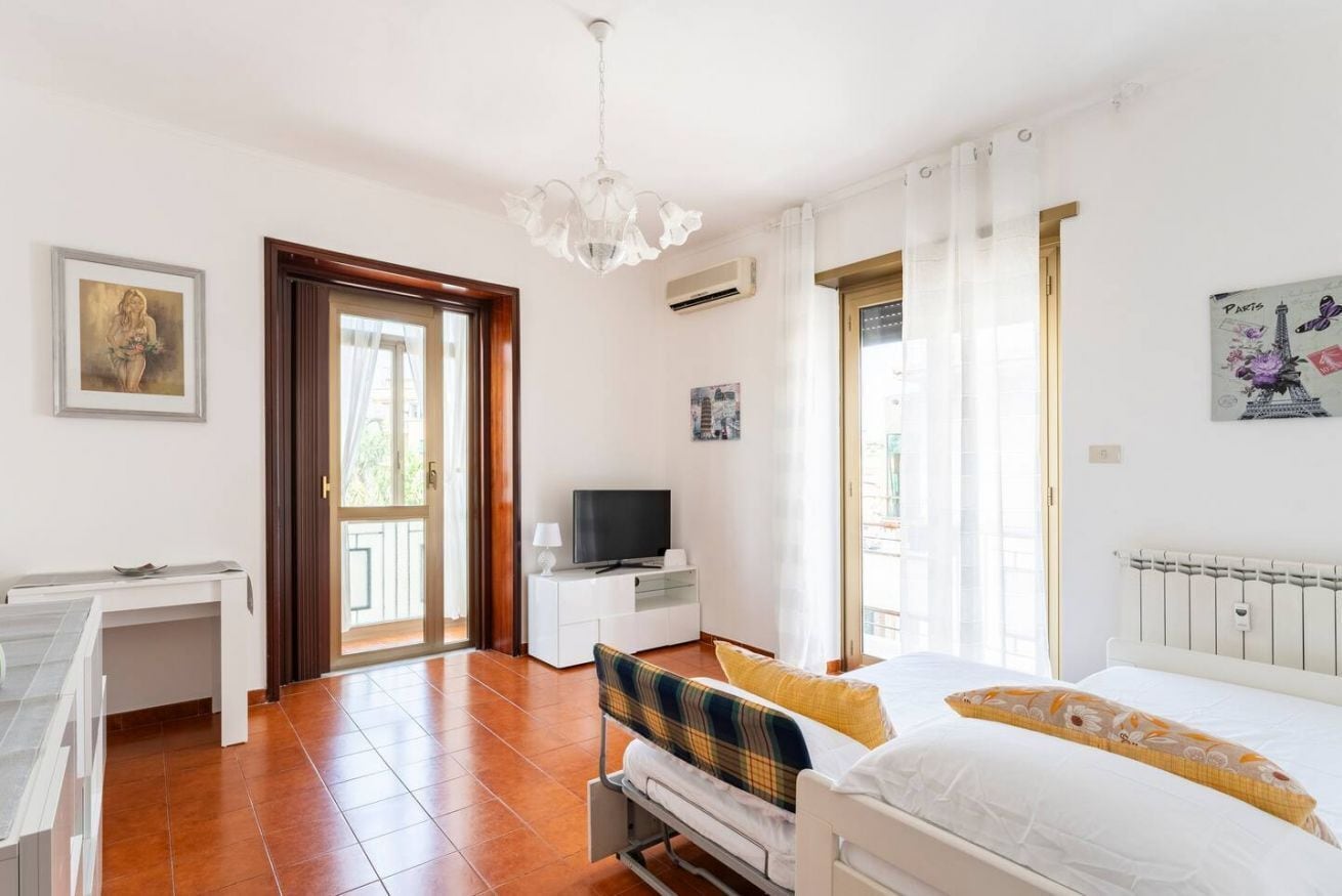 2 Schlafzimmer, Schreibtisch, Bügeleisen/Bügelbrett, kostenloses WLAN