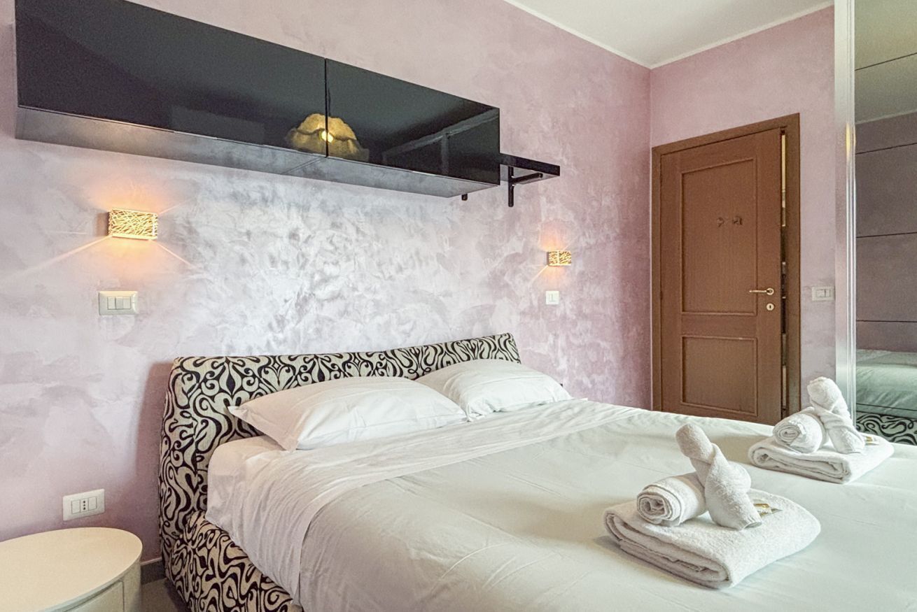 1 bedroom, iron/ironing board, free WiFi