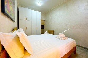 1 bedroom, desk, free WiFi