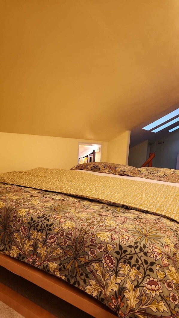 1 habitación, escritorio, tabla de planchar con plancha y wifi gratis