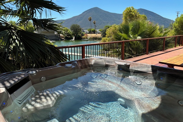 Bañera de hidromasaje exterior