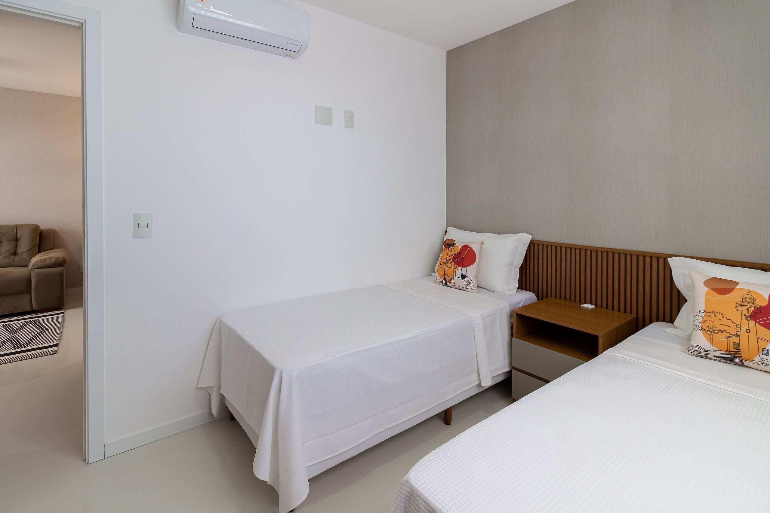 2 bedrooms