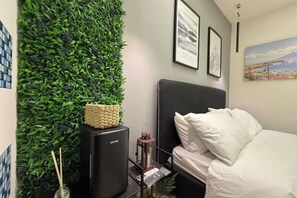 1 bedroom, WiFi - House in the heart of the historic center of Naples - Small Apartment (Napoli)