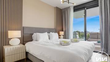 2 slaapkamers, een kluis op de kamer, een strijkplank/strijkijzer