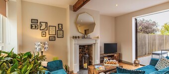 Meadow View Cottage by Leap Escapes