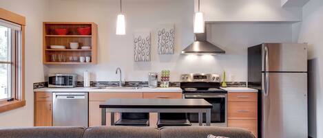 Fridge, microwave, oven, stovetop