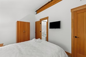 1 غرفة نوم ومكواة/لوح كي وواي فاي مجانًا وملاءات أسرّة