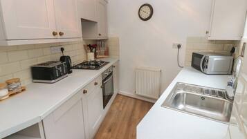 Dishwasher, cookware/dishes/utensils