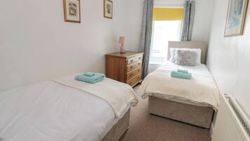 2 bedrooms, individually decorated, individually furnished, free WiFi