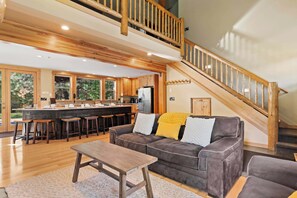 Interior - Enjoy mountain views, private beach with river access, or relax in the hot tub (Leavenworth)