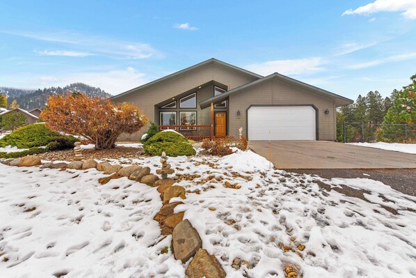 المنشأة من الخارج