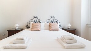 2 habitaciones, tabla de planchar con plancha y wifi gratis 