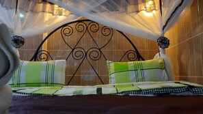 Quarto casal standard | Wi-Fi de cortesia, roupa de cama