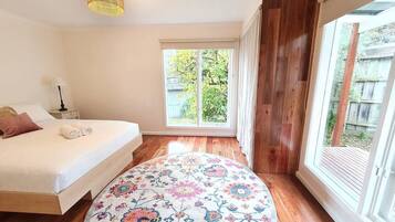 1 bedroom, iron/ironing board, travel cot, WiFi