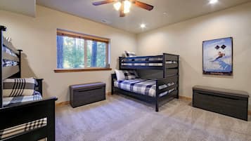 6 bedrooms, individually decorated, individually furnished, bed sheets