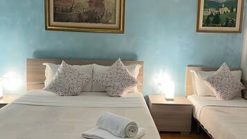 4 Schlafzimmer, Bügeleisen/Bügelbrett, WLAN, Bettwäsche